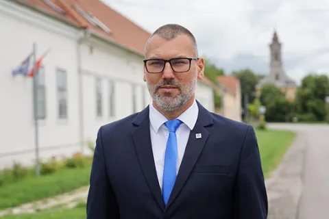 Buda Attile polgármester